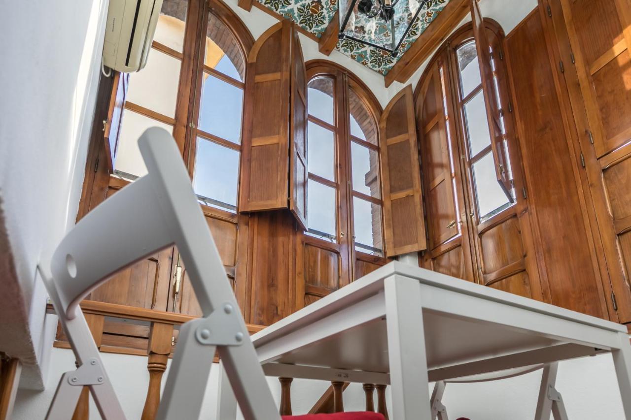 Duplex Jesus Gran Poder 4. Plaza De La Gavidia Sevilla Dış mekan fotoğraf